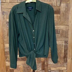 Never worn Karen Kane Linen Blend Blouse